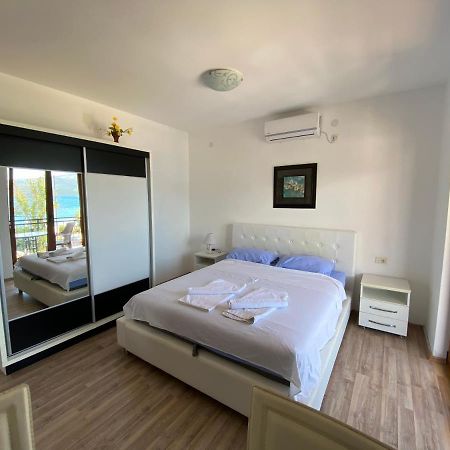 Apartments Family Tivat Luaran gambar