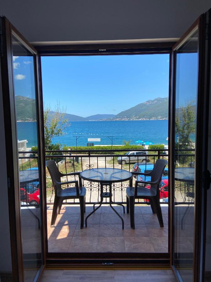 Apartments Family Tivat Luaran gambar