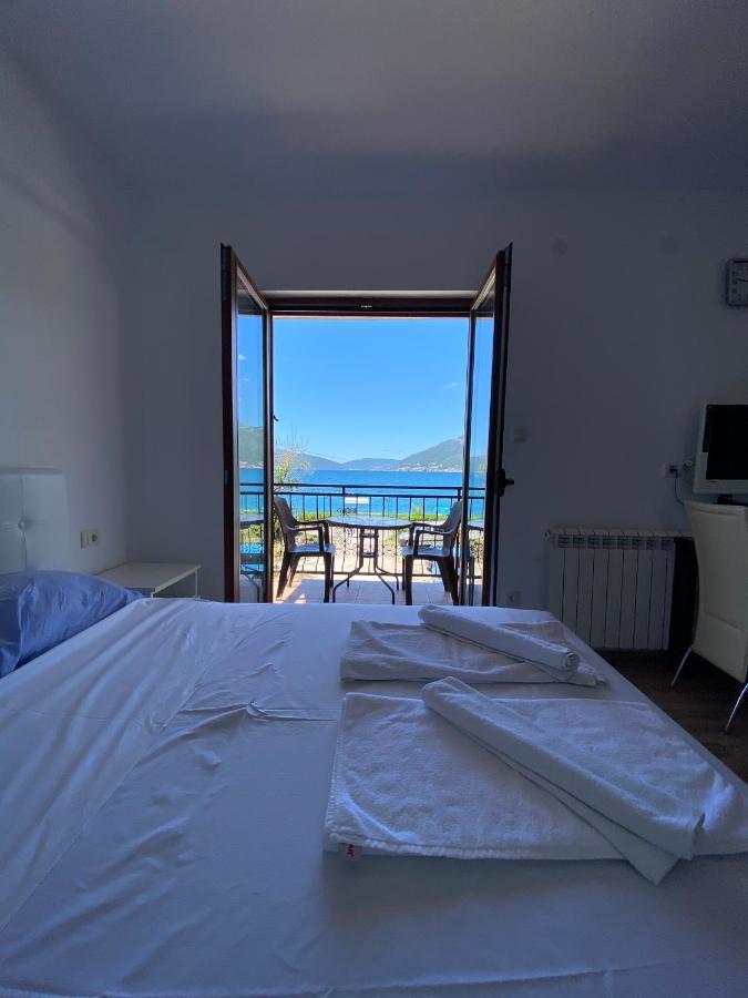 Apartments Family Tivat Luaran gambar