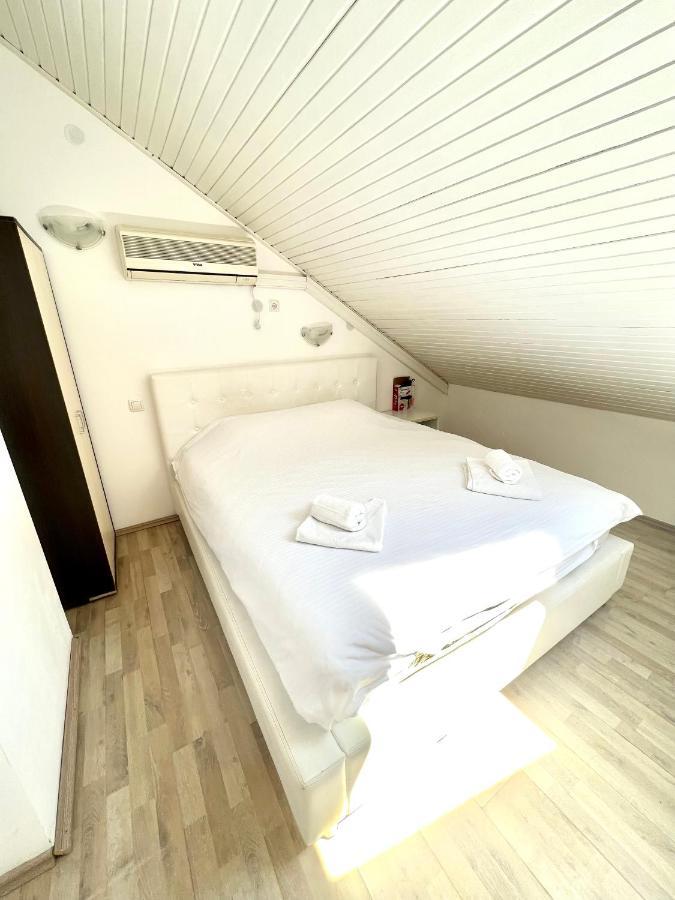 Apartments Family Tivat Luaran gambar